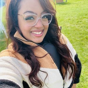 Meet your Posher, Francesa